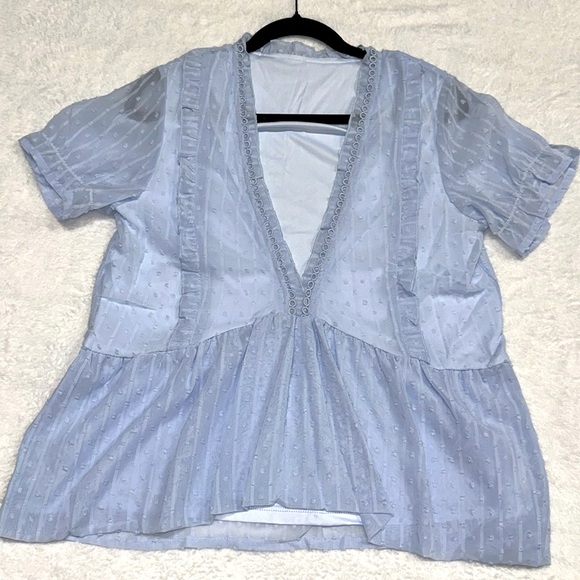 🔅‼️Sky blue Swiss knot Blouse size Medium - Picture 4 of 5